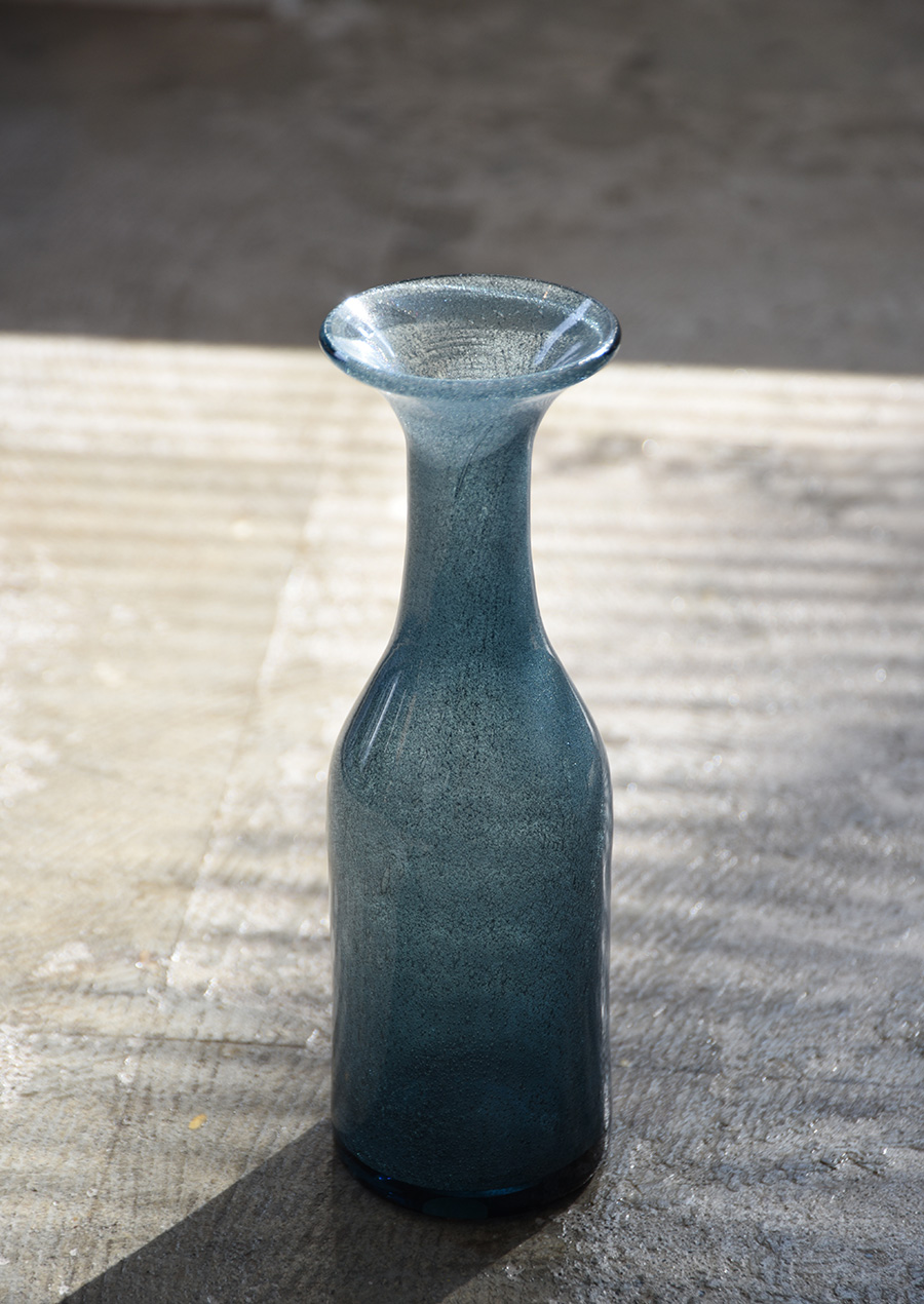 Erik Hoglund Carborundum Grayish Blue Vase | ihallande
