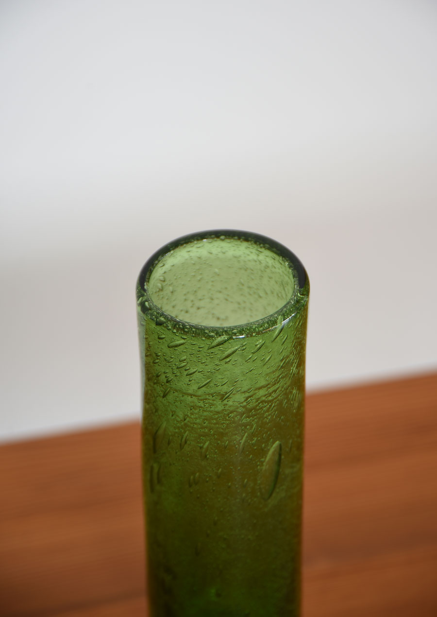 エリック・ホグランのグリーンの花瓶