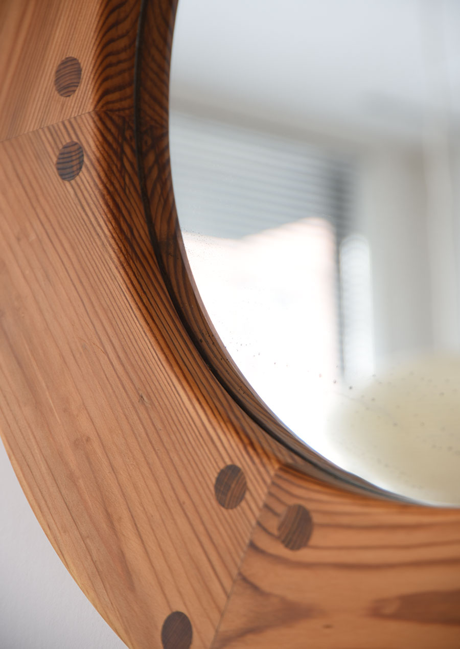 スウェーデン製 パイン材のヴィンテージミラー 丸鏡