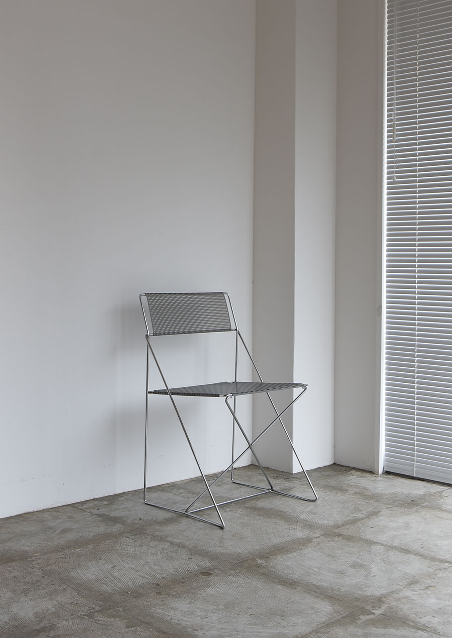 Niels-Jørgen Haugesen “X-line” Chair Gray / Hybodan Denmark