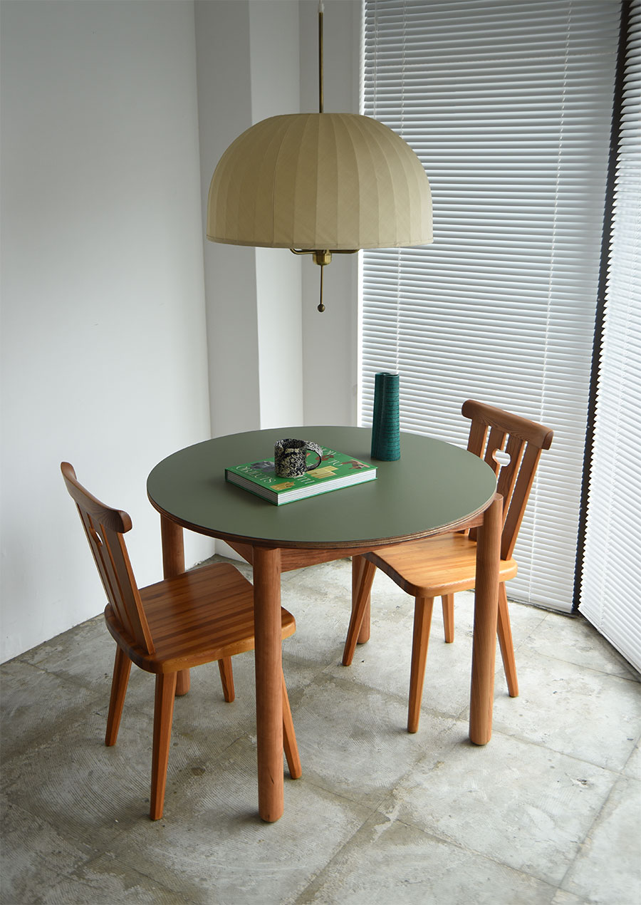 Linoleum Round Table in Black Cherry 900 Part2 リノリウム 丸テーブル