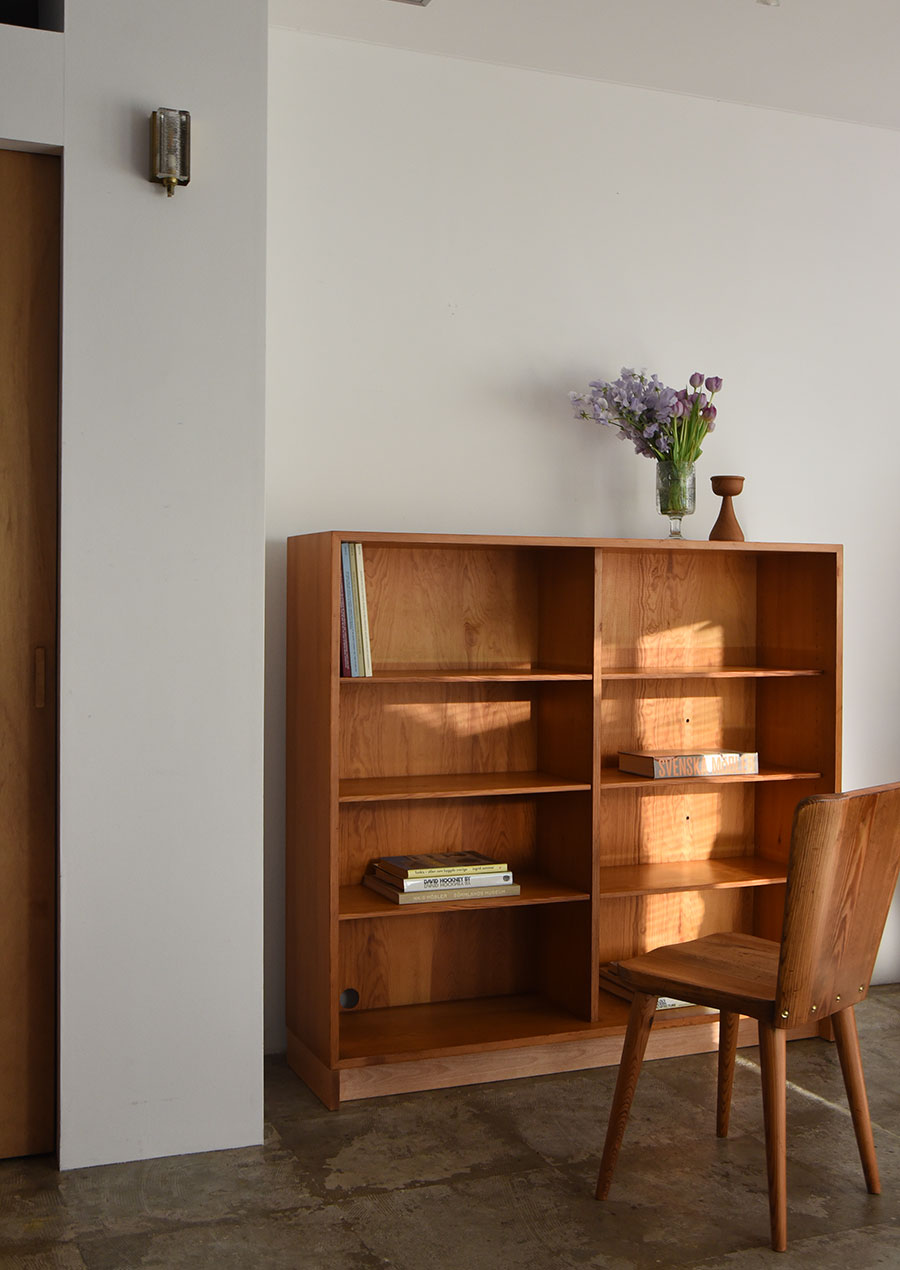 Borge Mogensen ボーエ・モーエンセン “Svensk Fur” Book Shelf in Pine