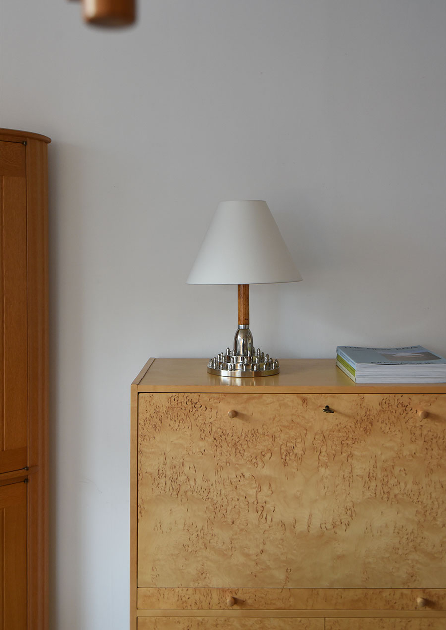 Chromed Studs & Curly Birch Table Lamp