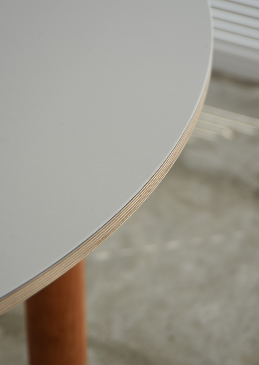 ihållande Linoleum Round Dining Table Bold 1200 / White