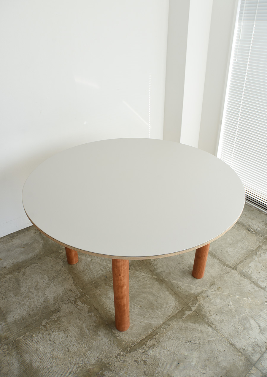 ihållande Linoleum Round Dining Table Bold 1200 / White