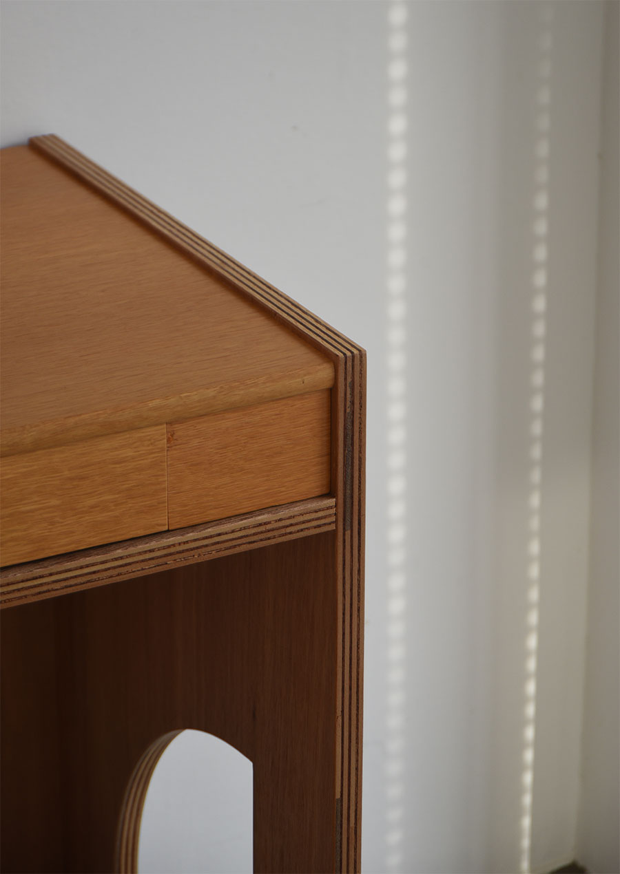 ihållande Reconstruction Mini Desk / Console 再構築 ミニデスク