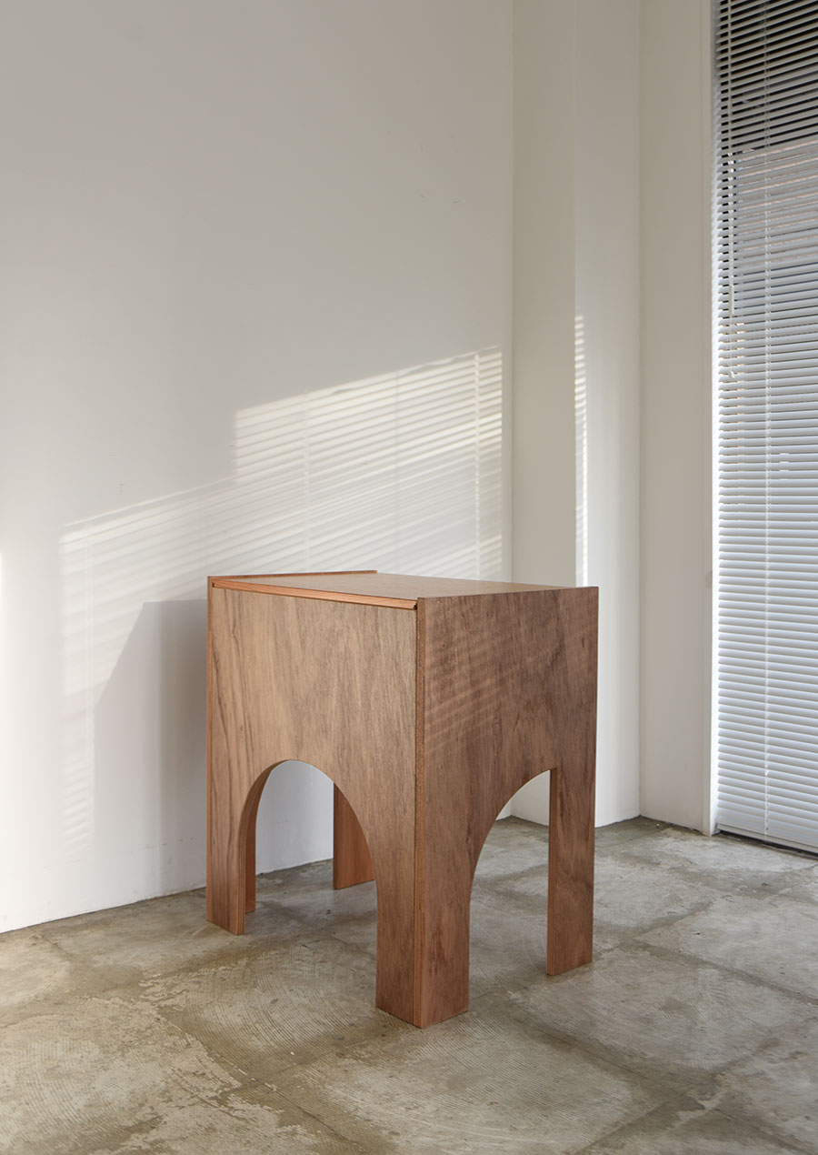 ihållande Reconstruction Mini Desk / Console 再構築 ミニデスク