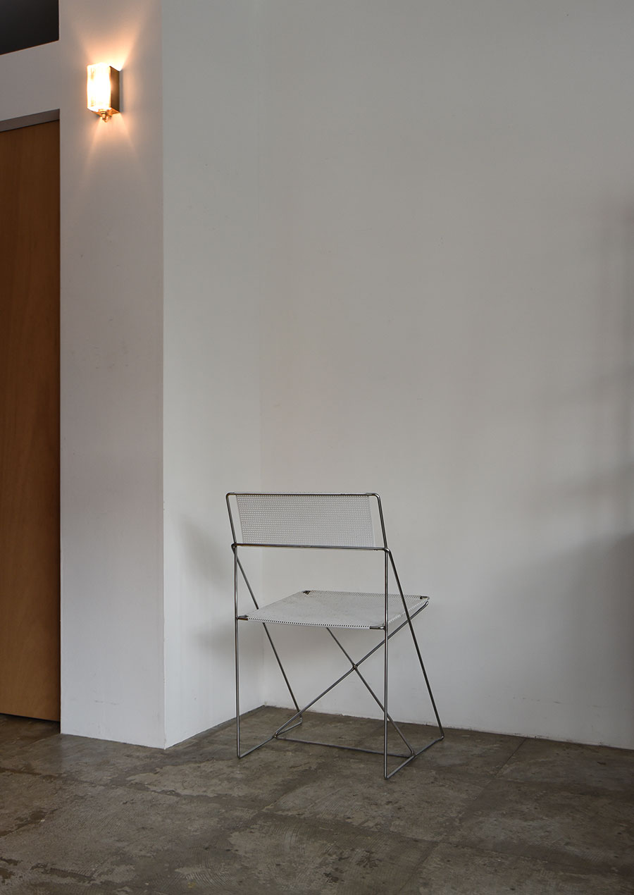Niels-Jørgen Haugesen “X-line” Chair White / Hybodan Denmark