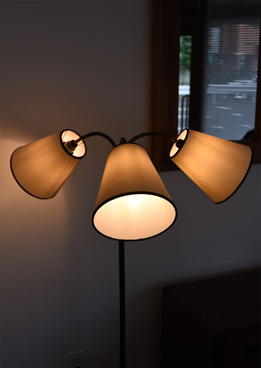 3-Lights Floor Lamp in Brass and Iron 1940s