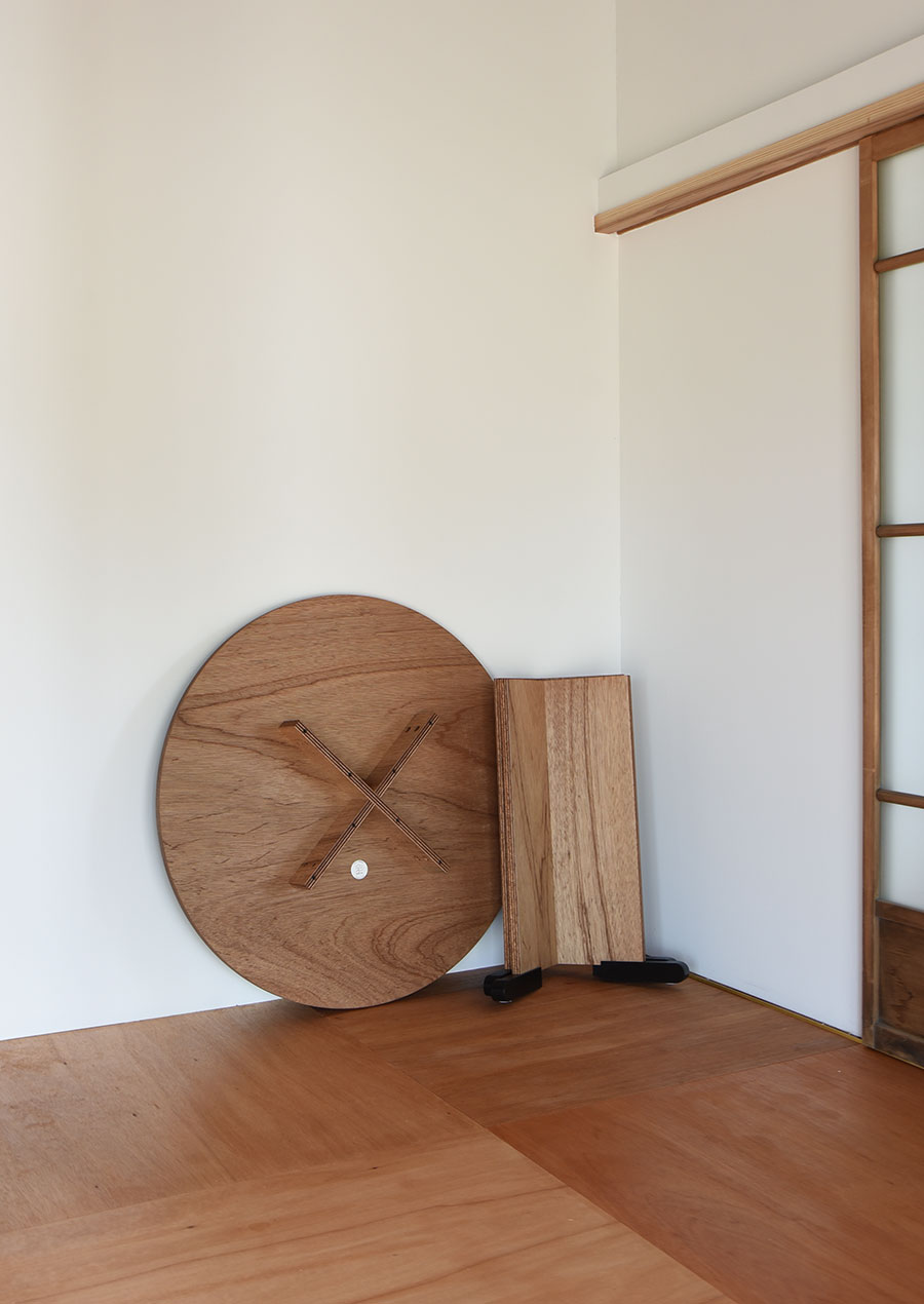 Lauan Round Table for éhn