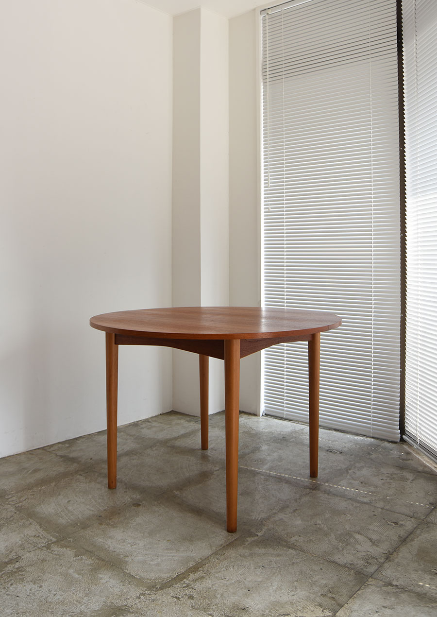 Round Dining Table φ1050 / Hugo Troeds 1960s