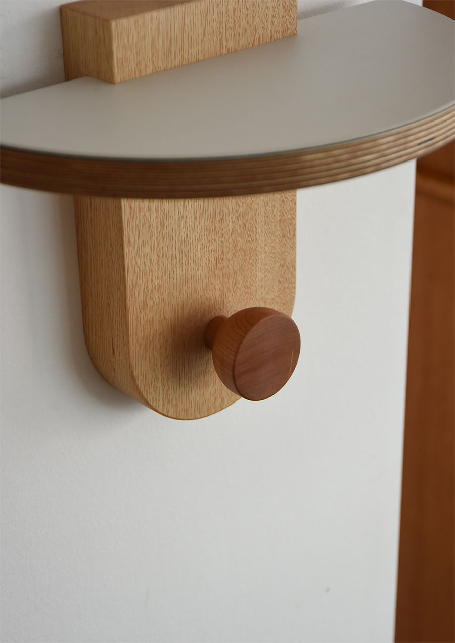 Linoleum Mini Wall Shelf Hook / White Oak