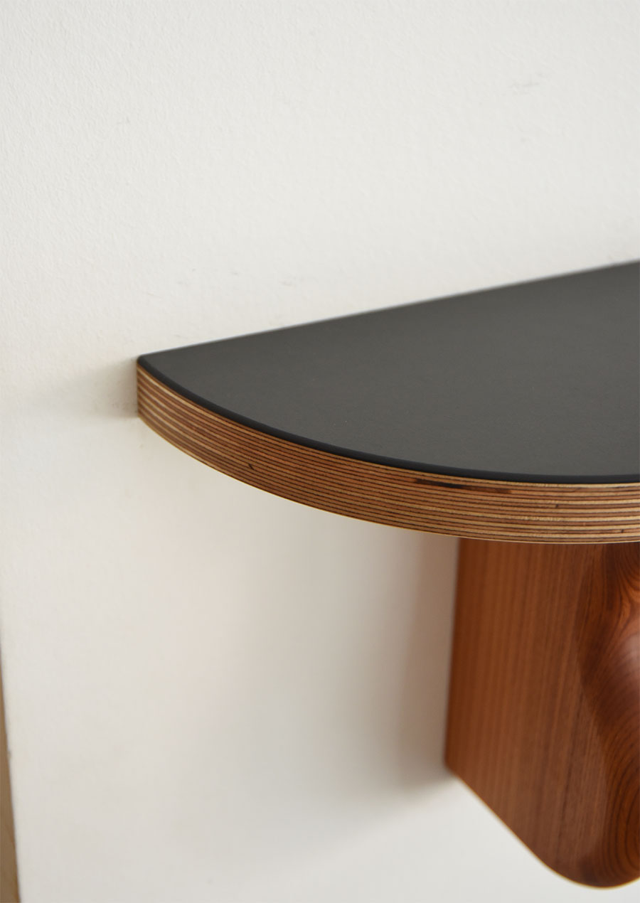 Linoleum Mini Wall Shelf in Keyaki / Wavy