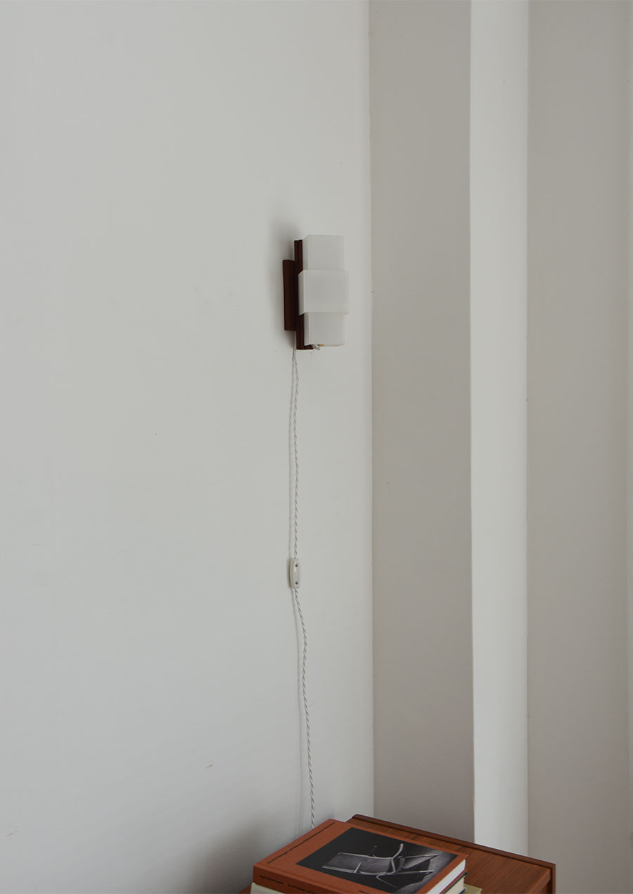 Wall Lamp in Teak and Acrylic 1960s