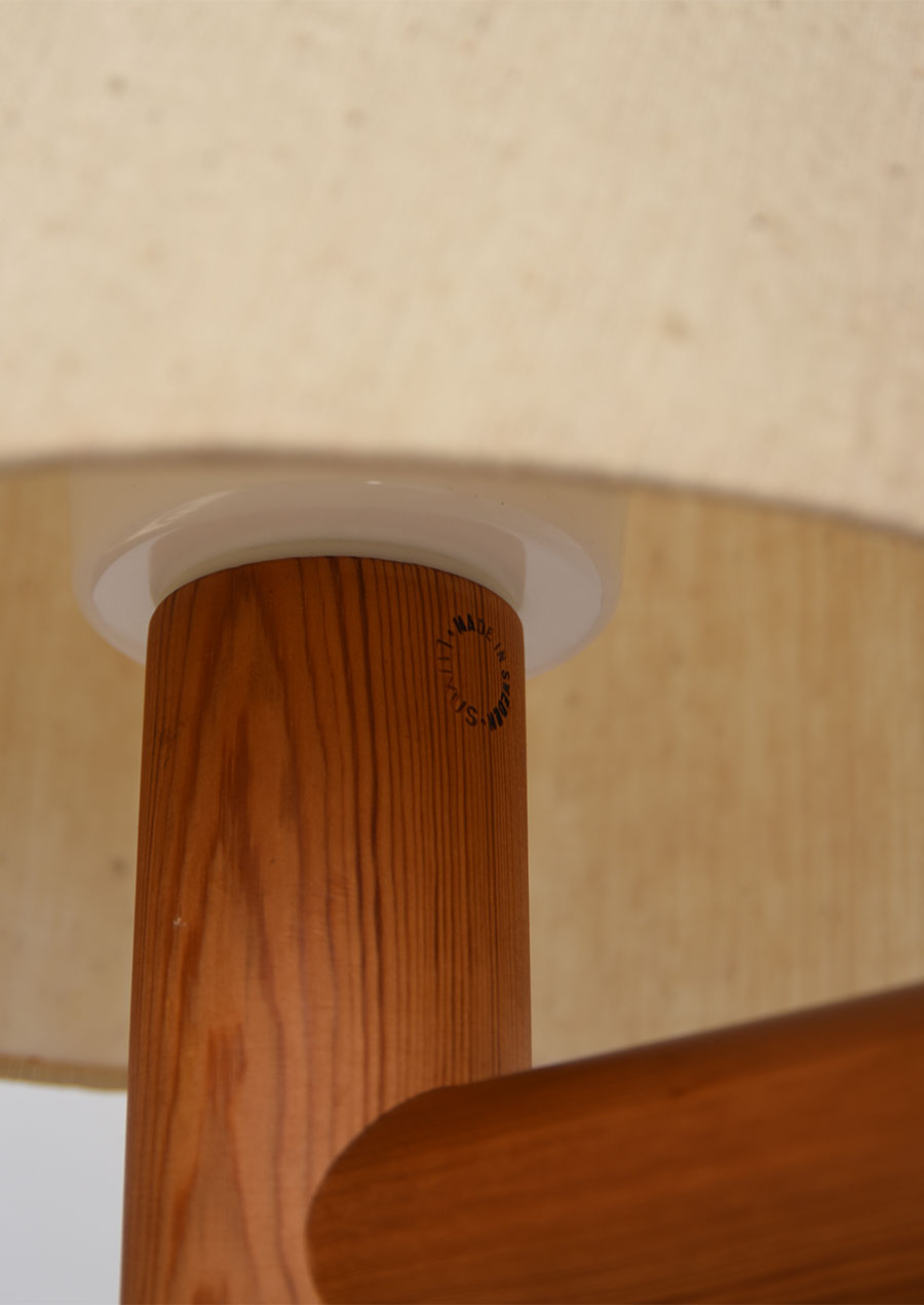 Uno Kristiansson Table Lamp in Pine 1970s / LUXUS