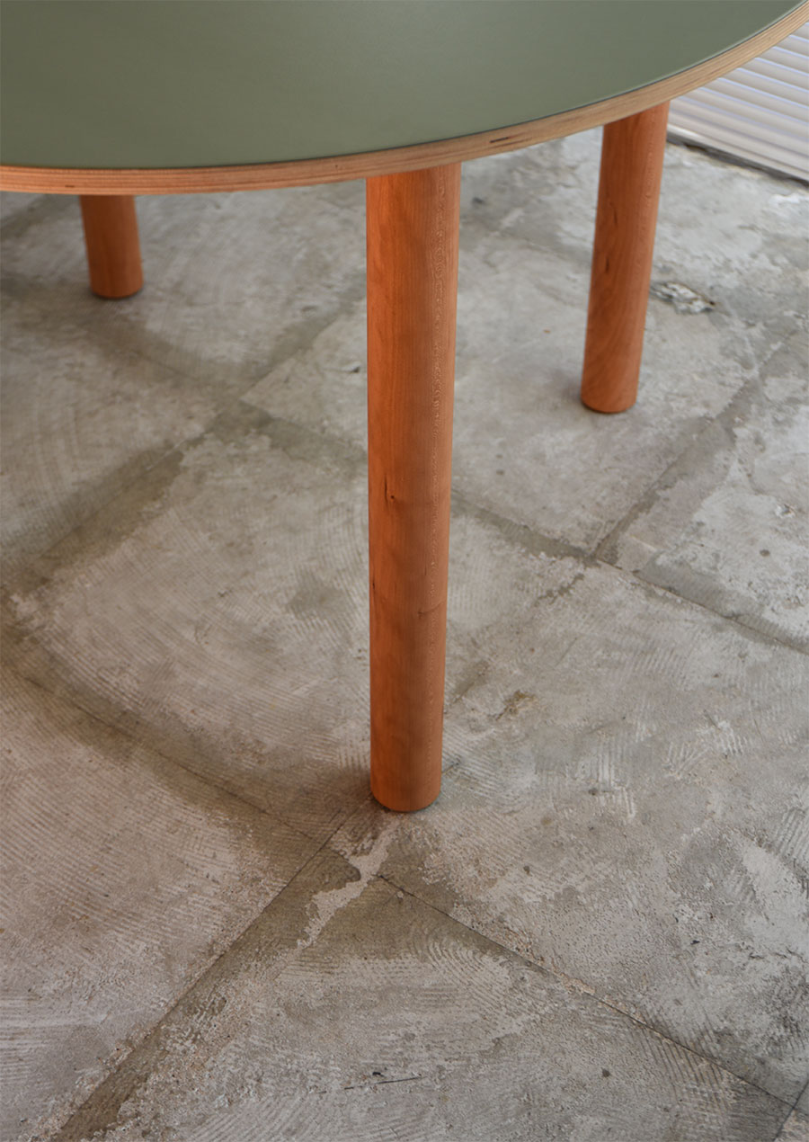 Olive Round Dining Table Regular 1100