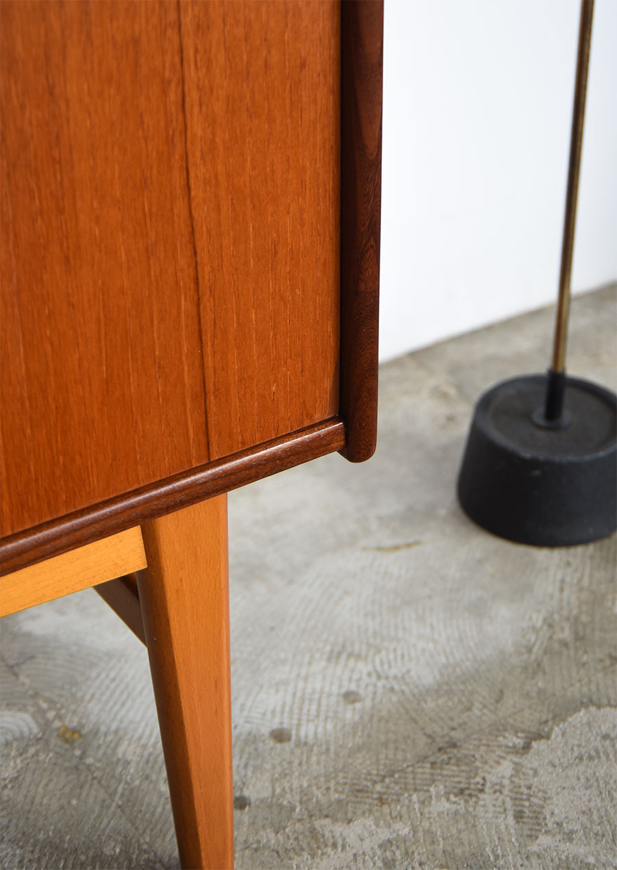 Side Board in Teak and Beech W1195