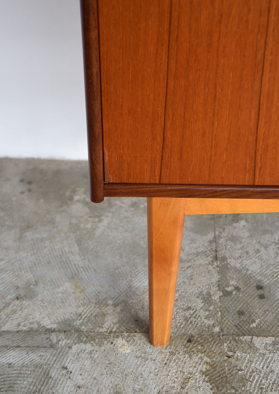 Side Board in Teak and Beech W1195