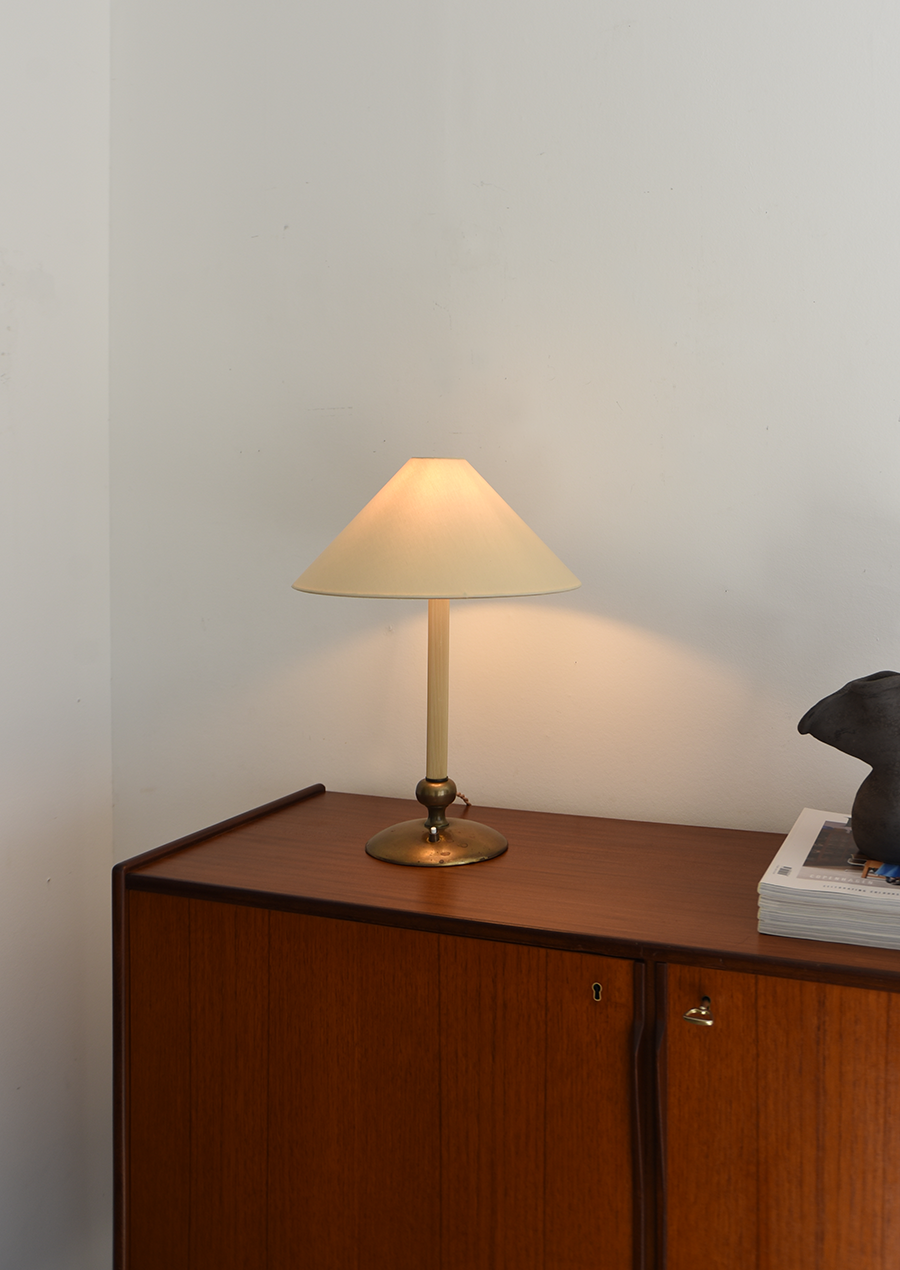 Table Lamp in Brass and Fluted Trolite / NK 1940s