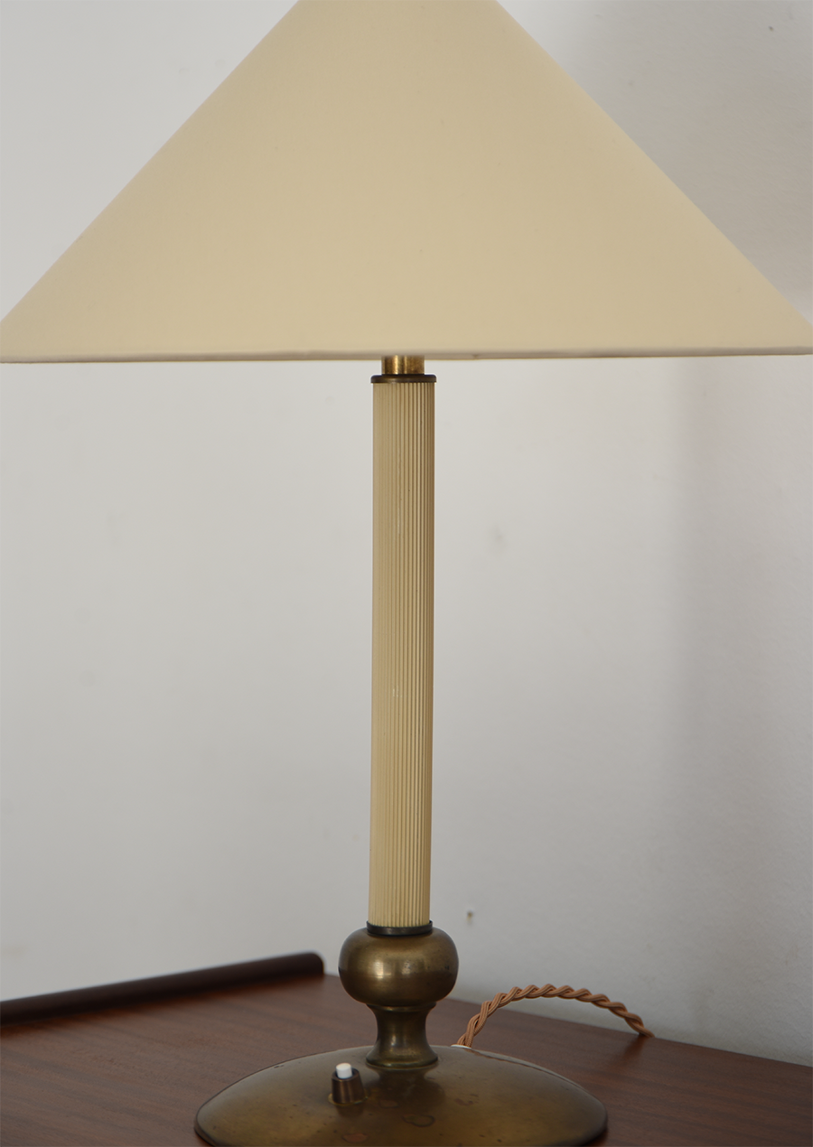 Table Lamp in Brass and Fluted Trolite / NK 1940s