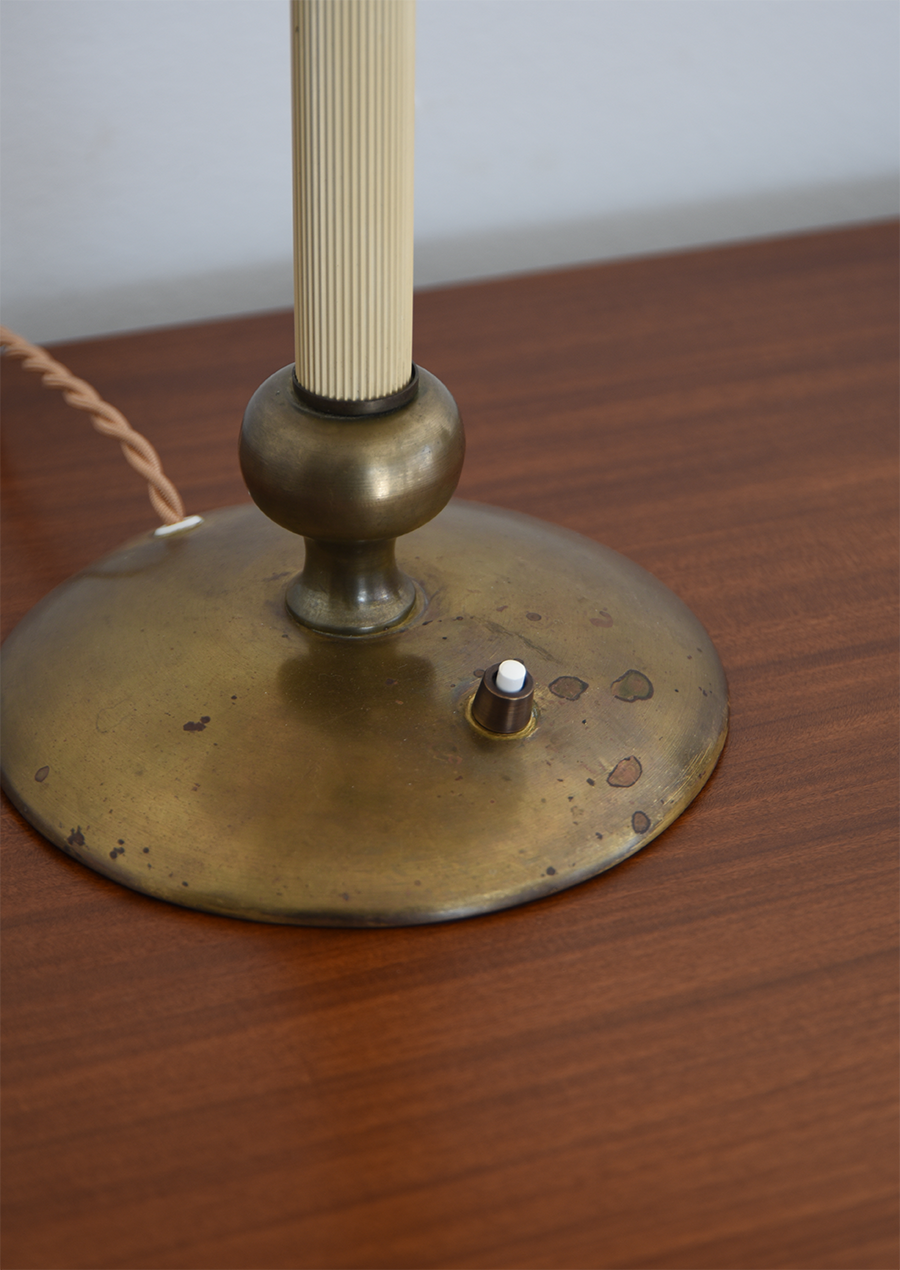 Table Lamp in Brass and Fluted Trolite / NK 1940s