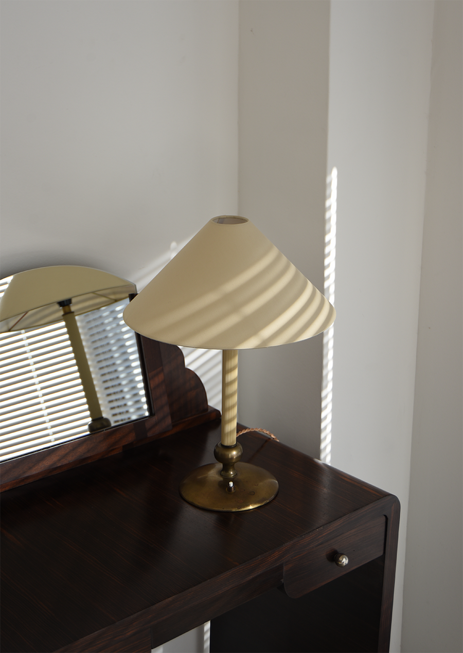 Table Lamp in Brass and Fluted Trolite / NK 1940s